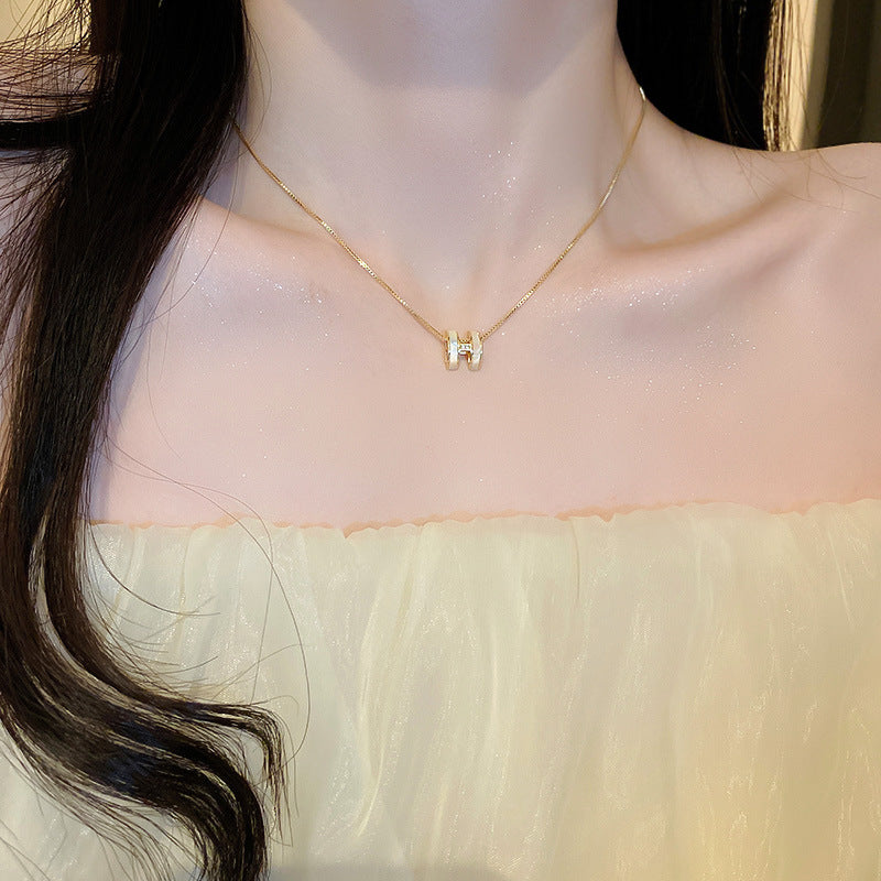 Lunaéquilibre Petite Necklace