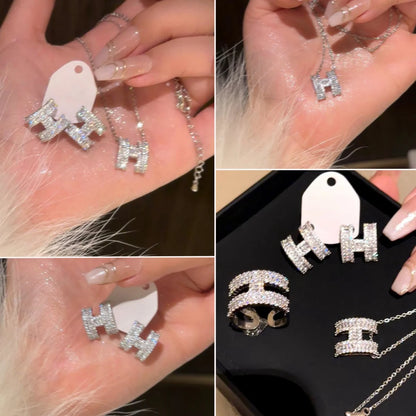 Lunaéquilibre Shimmering Jewelry Set