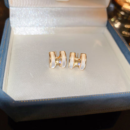 Lunaéquilibre Petite Stud Earrings