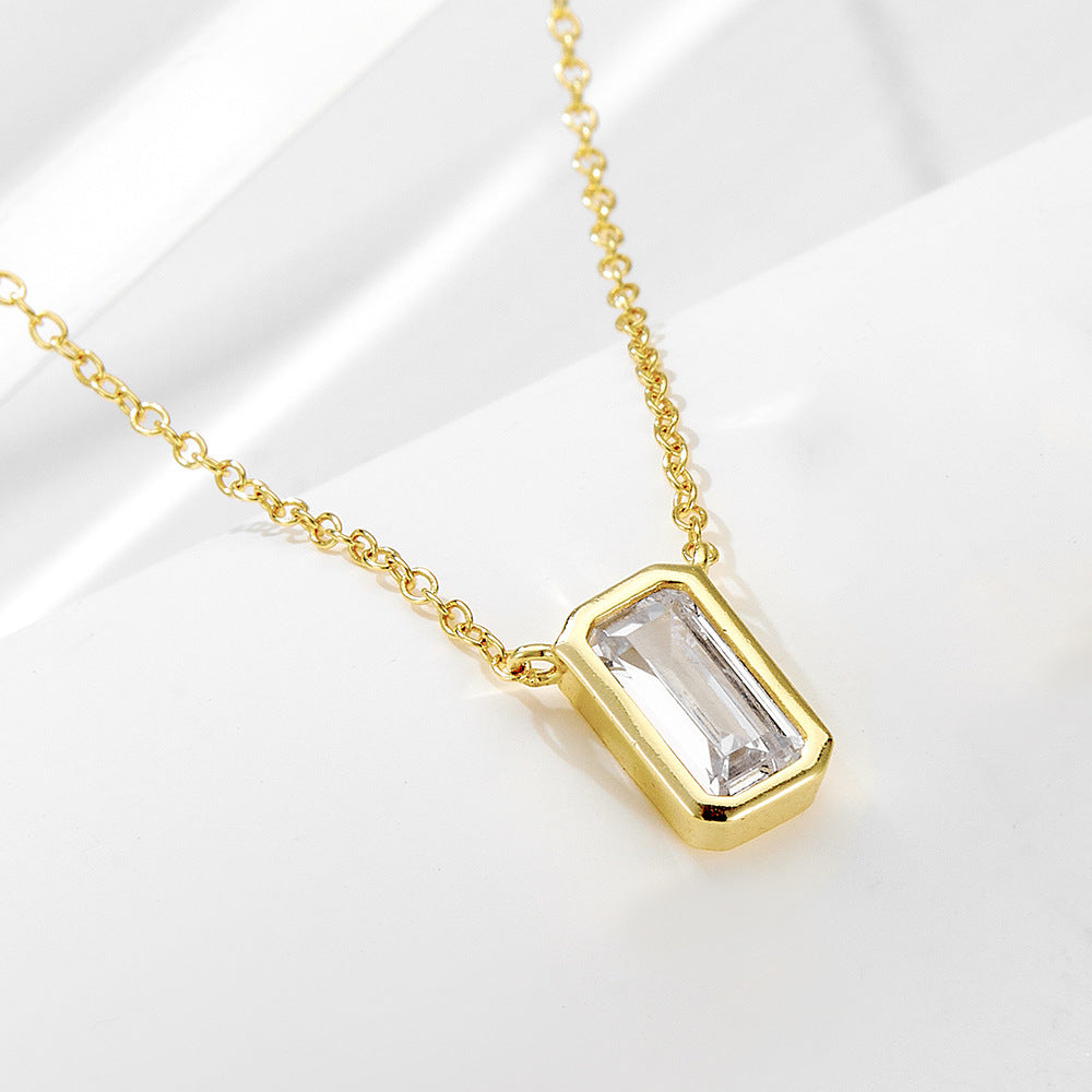 LunaBaguette Refined Necklace