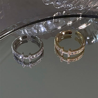 Lunaéquilibre Dainty Shimmering Ring