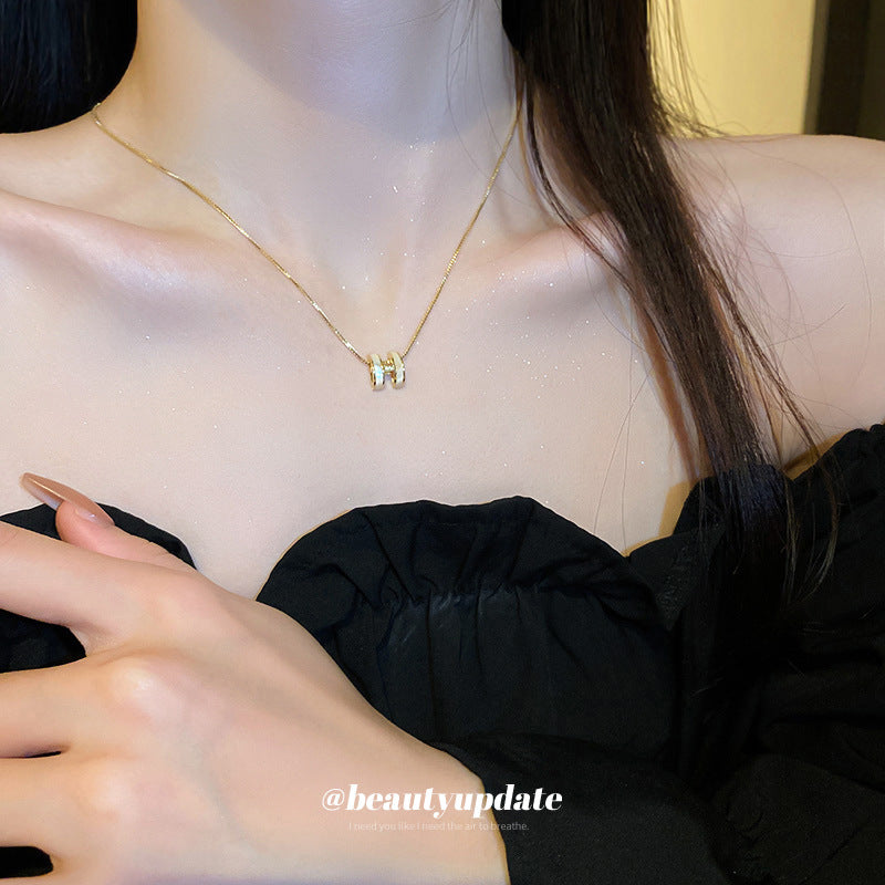 Lunaéquilibre Petite Necklace