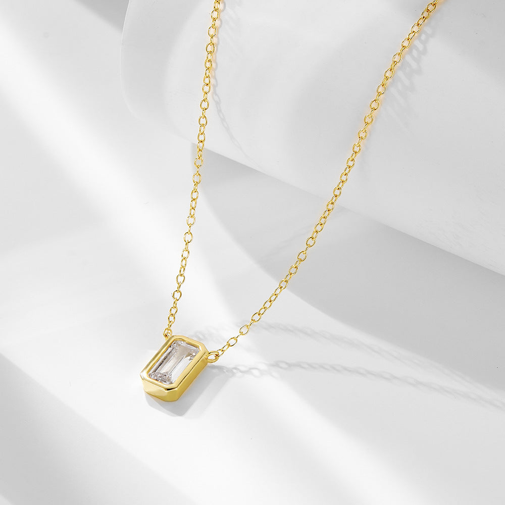 LunaBaguette Refined Necklace