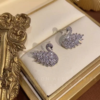 LunaSwan Grace Stud Earrings