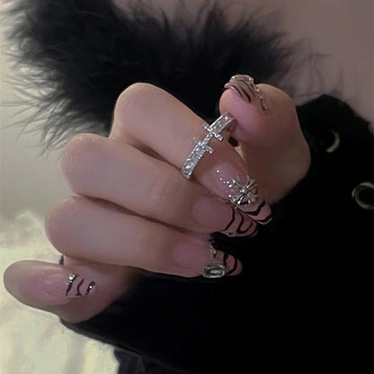 Lunaéquilibre Dainty Shimmering Ring