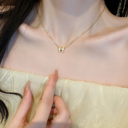 Lunaéquilibre Petite Necklace