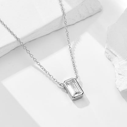 LunaBaguette Refined Necklace