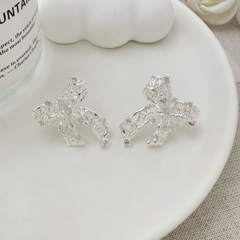 LunaBow Openwork Stud Earrings
