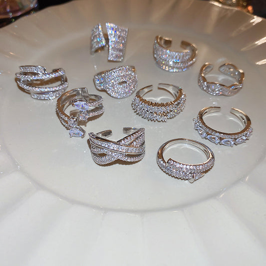 LuanGlow Silver Shimmering Ring